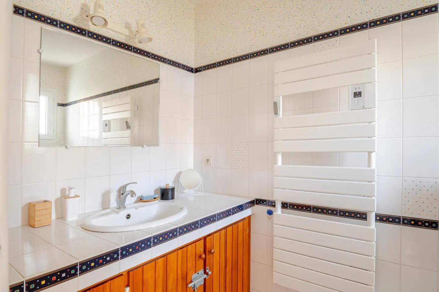 La White House, 8 Personnes/8 Velos + Free Parking 라트슈수르메르 외부 사진