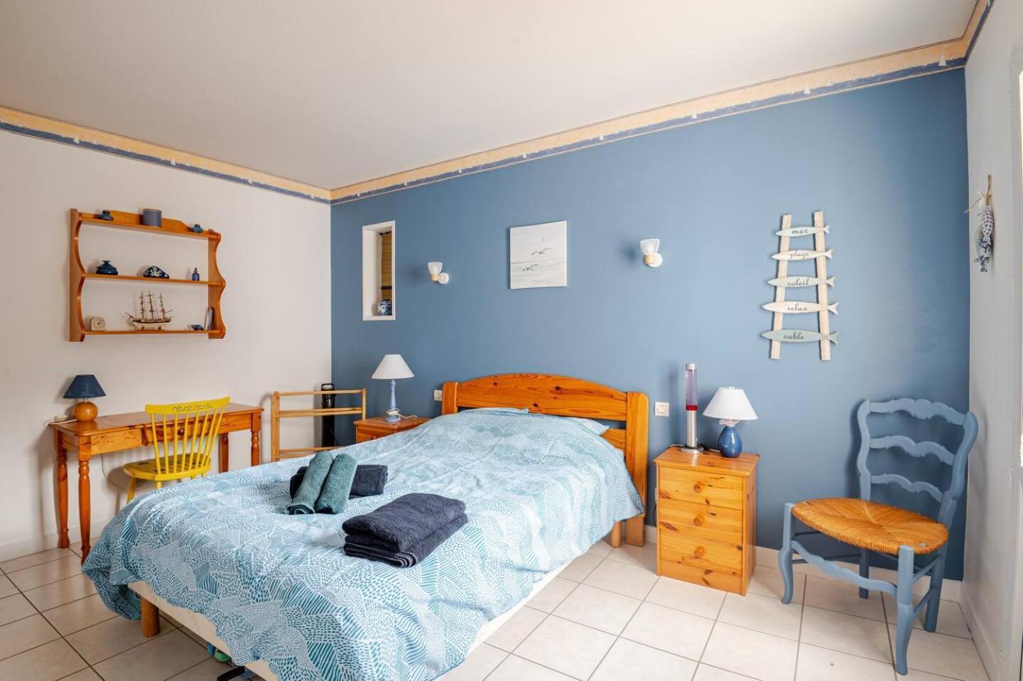 La White House, 8 Personnes/8 Velos + Free Parking 라트슈수르메르 외부 사진